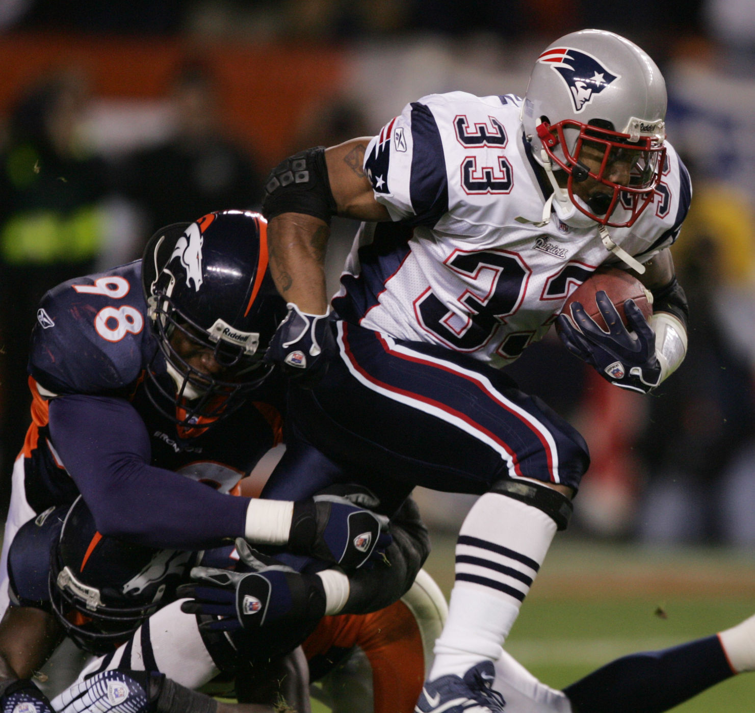 PATRIOTS BRONCOS FOOTBALL